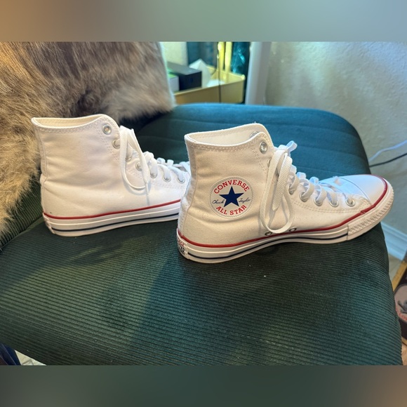 Converse White High-Top Sneakers with Red Accents - Picture 4 of 6